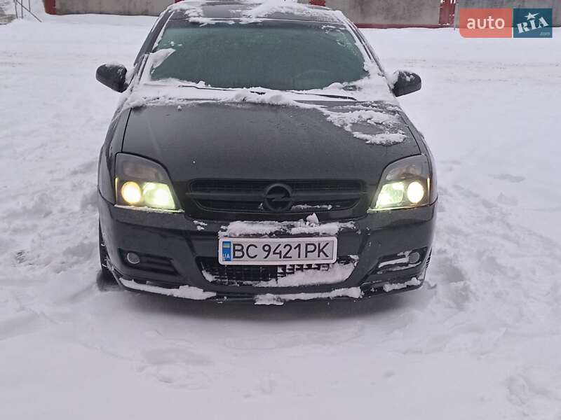 Лифтбек Opel Vectra 2004 в Львове