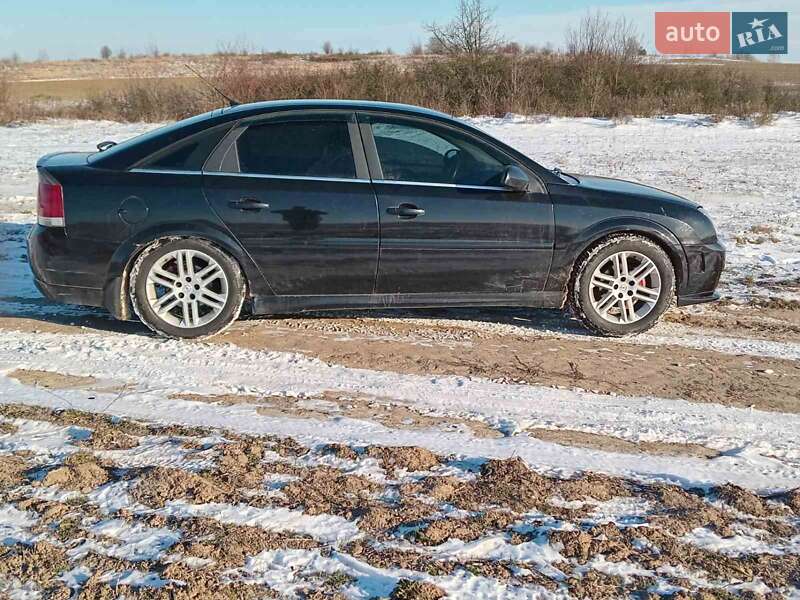 Лифтбек Opel Vectra 2004 в Львове