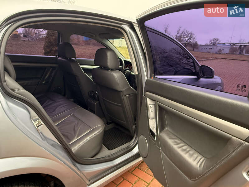 Седан Opel Vectra 2008 в Харькове