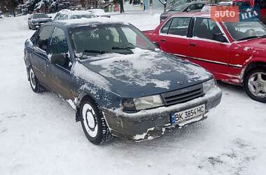 Лифтбек Opel Vectra 1989 в Ровно