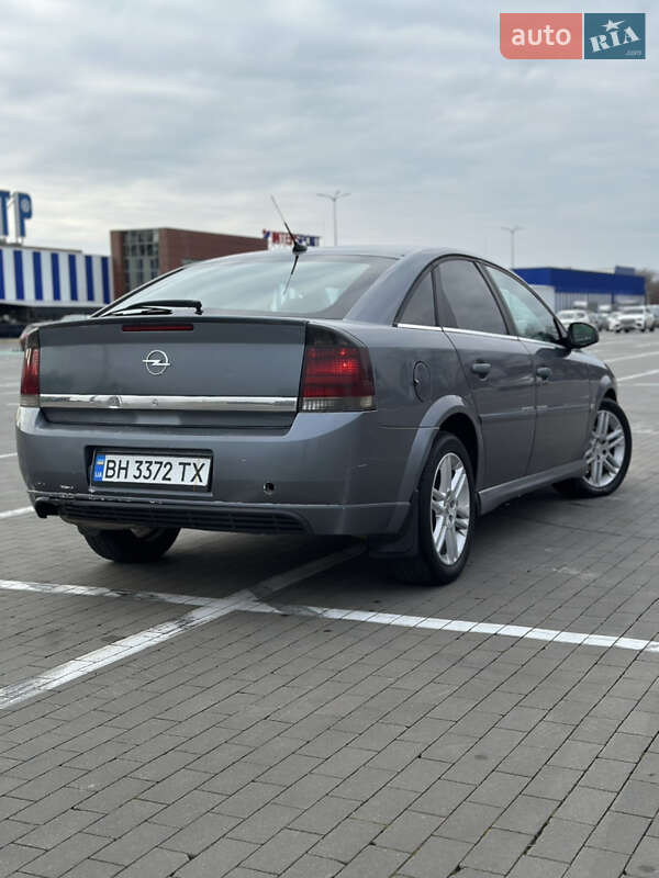 Ліфтбек Opel Vectra 2002 в Одесі