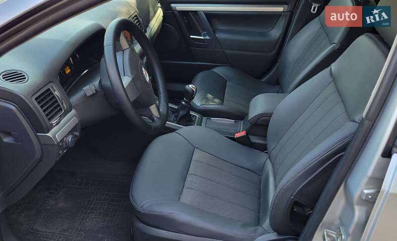 Седан Opel Vectra 2008 в Киеве