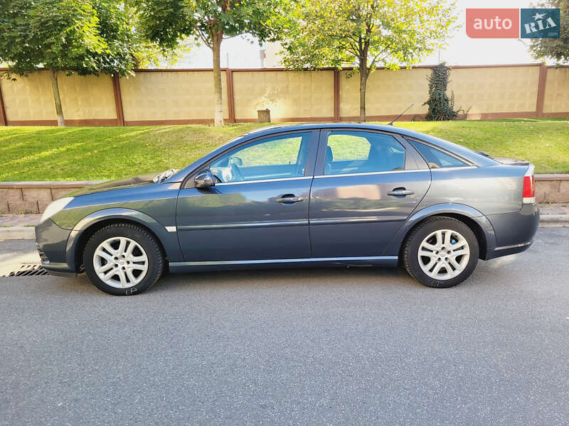 Седан Opel Vectra 2006 в Софиевской Борщаговке