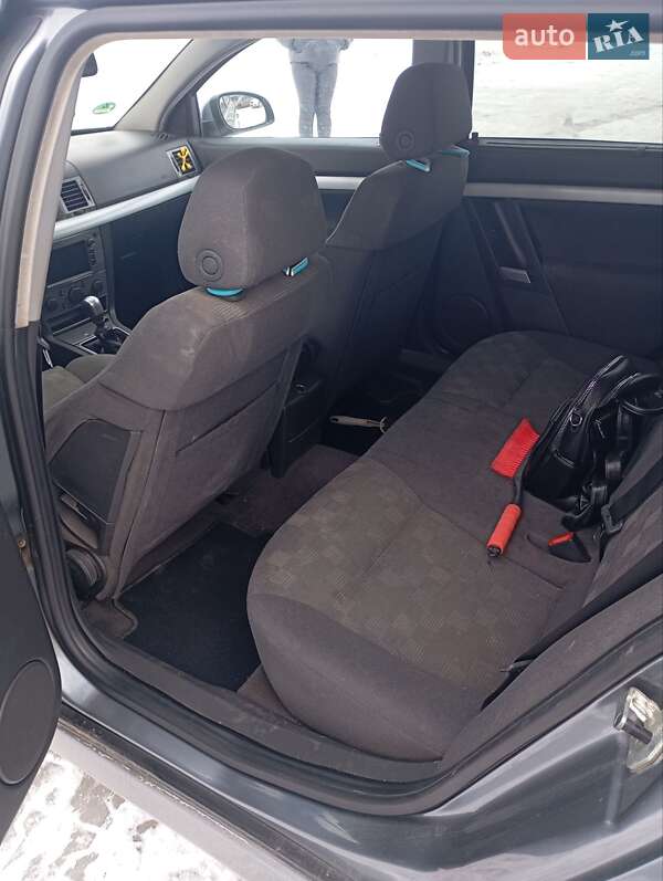 Универсал Opel Vectra 2003 в Черкассах