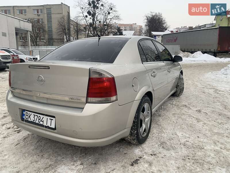 Седан Opel Vectra 2007 в Львове