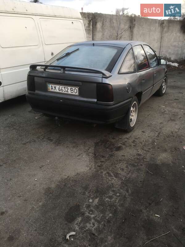 Седан Opel Vectra 1990 в Киеве фото 6 Седан Opel Vectra 1990 в Киеве