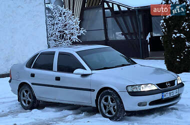 Седан Opel Vectra 1996 в Косові