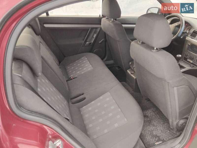 Седан Opel Vectra 2006 в Нежине