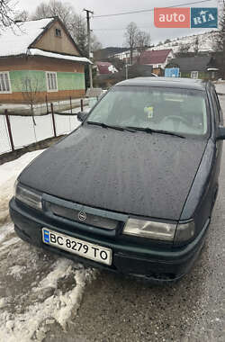 Седан Opel Vectra 1995 в Старом Самборе
