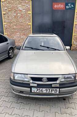 Седан Opel Vectra 1995 в Рівному