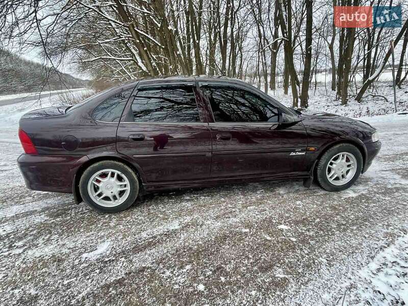 Седан Opel Vectra 2000 в Черновцах
