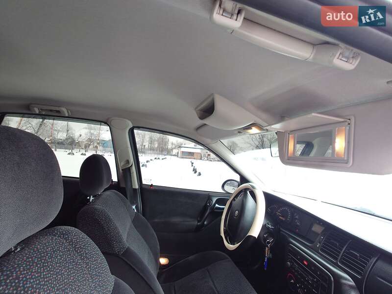 Седан Opel Vectra 2000 в Черновцах