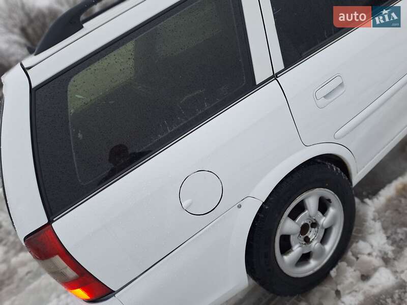 Универсал Opel Vectra 1998 в Черновцах
