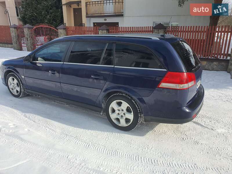 Универсал Opel Vectra 2006 в Ивано-Франковске