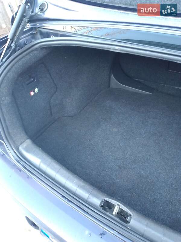 Седан Opel Vectra 2004 в Бердичеві