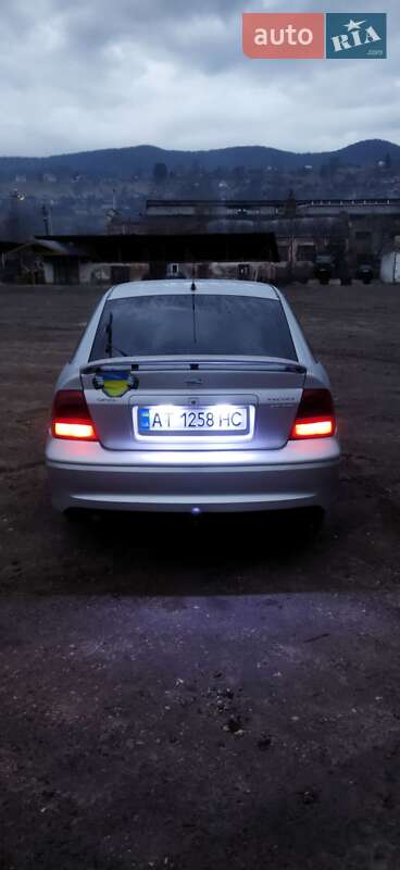 Ліфтбек Opel Vectra 2001 в Ворохті