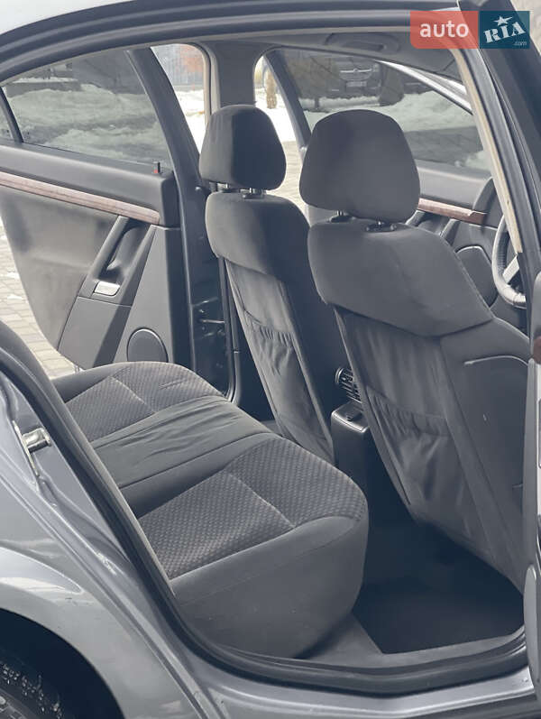 Седан Opel Vectra 2002 в Калинівці