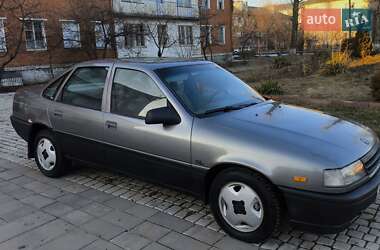 Седан Opel Vectra 1989 в Надворной