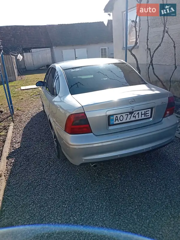 Opel Vectra 2001 VIN W0L000087MV156552 фото оголошення 3 з 49