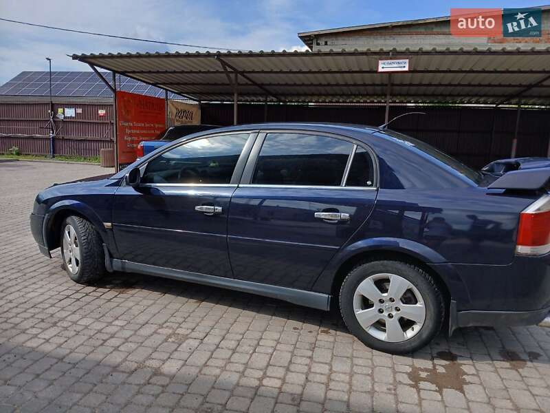 Седан Opel Vectra 2004 в Сокале