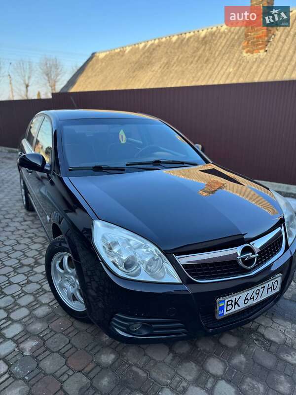 Седан Opel Vectra 2006 в Дубно