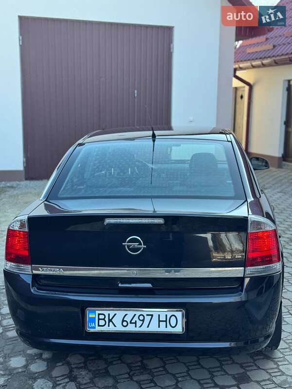 Седан Opel Vectra 2006 в Дубно