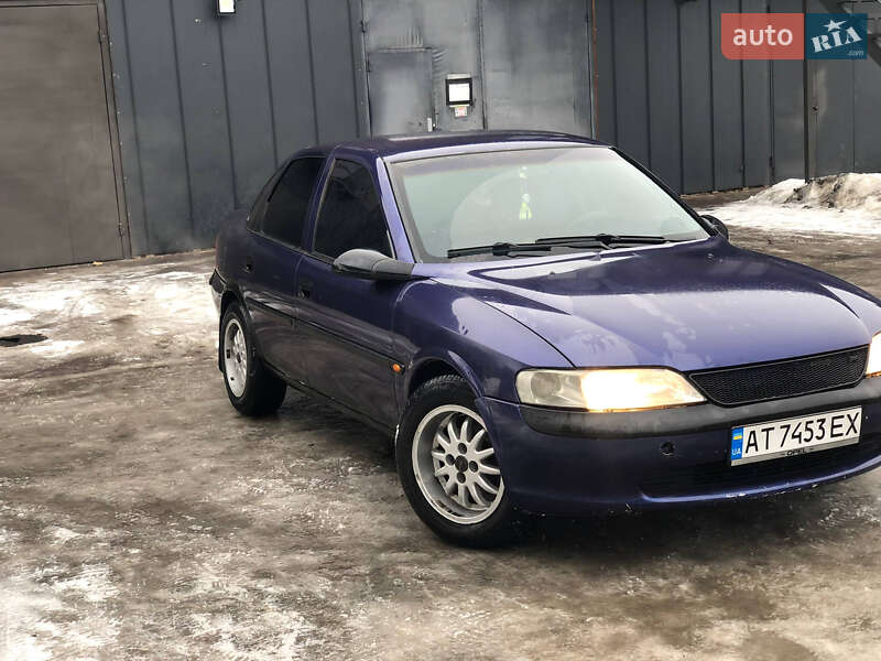 Седан Opel Vectra 1997 в Надвірній фото 2 Седан Opel Vectra 1997 в Надвірній