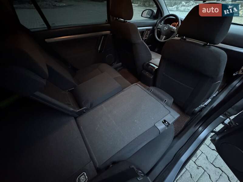 Универсал Opel Vectra 2006 в Черновцах