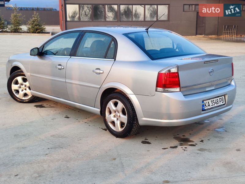 Седан Opel Vectra 2008 в Ужгороде