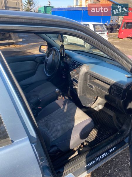Седан Opel Vectra 1989 в Теребовле
