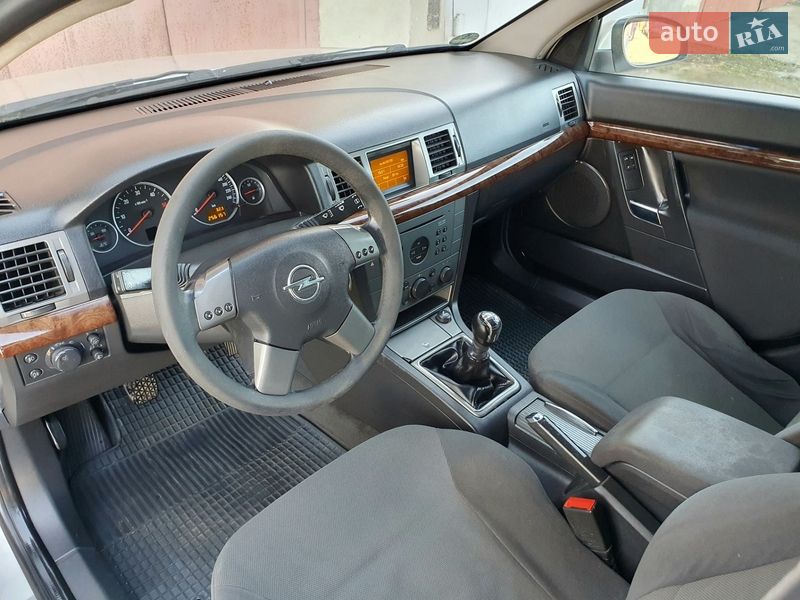 Универсал Opel Vectra 2004 в Стрые