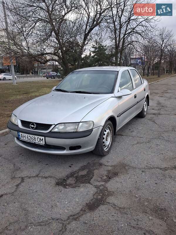Седан Opel Vectra 1996 в Днепре