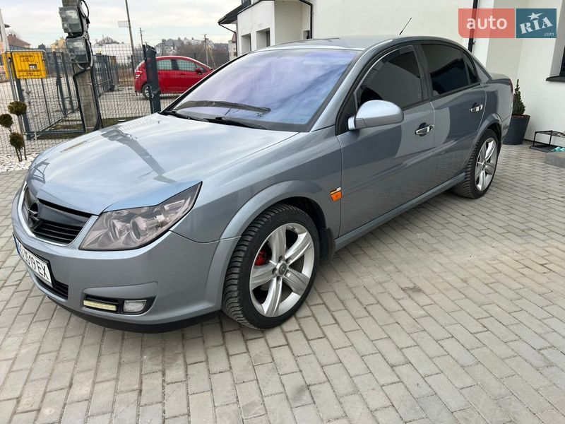 Седан Opel Vectra 2006 в Львове