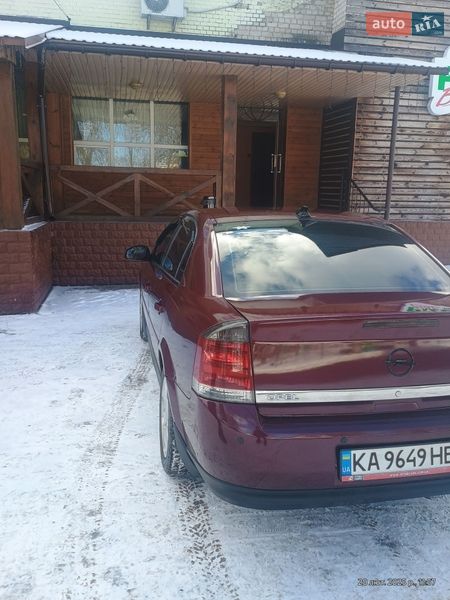 Седан Opel Vectra 2004 в Барышевке