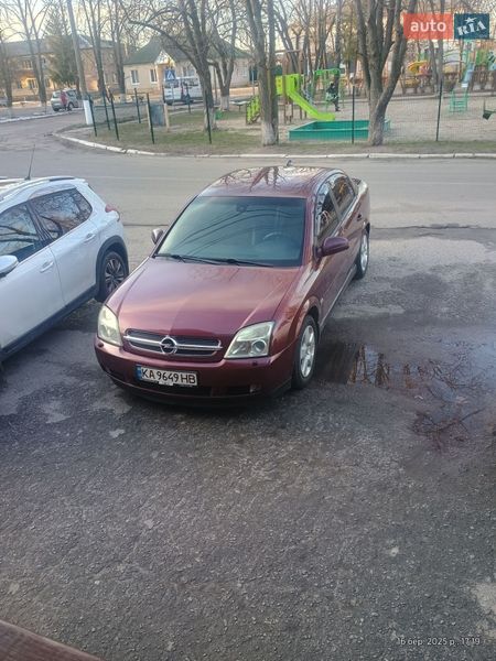 Седан Opel Vectra 2004 в Барышевке