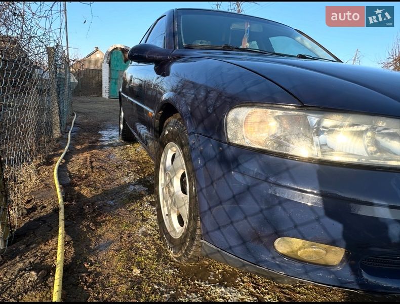 Седан Opel Vectra 1998 в Локачах