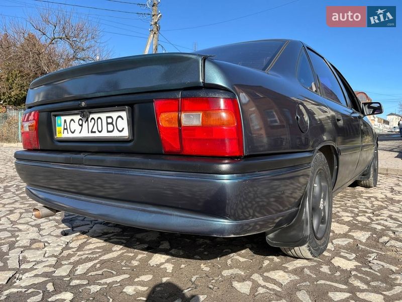 Седан Opel Vectra 1994 в Луцке