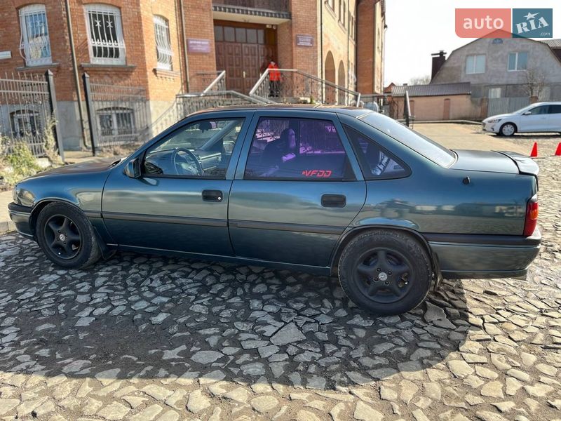 Седан Opel Vectra 1994 в Луцке