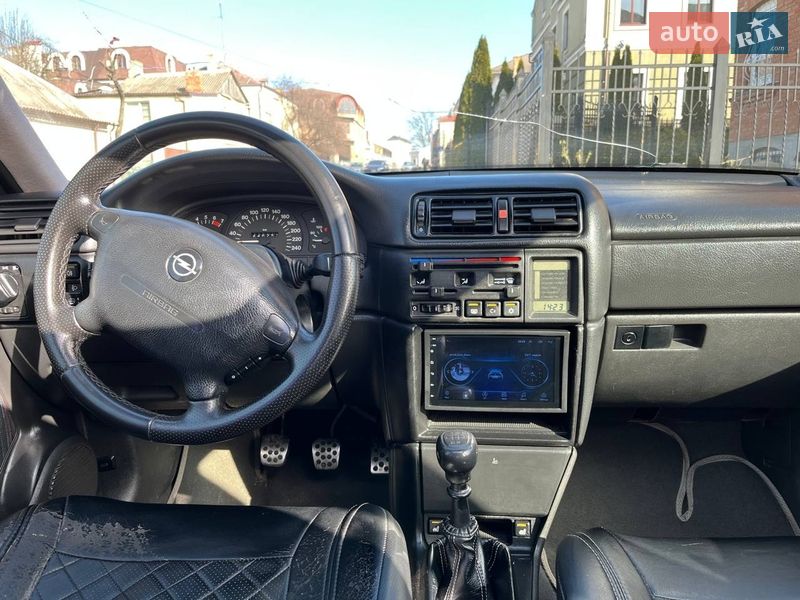Седан Opel Vectra 1994 в Луцке