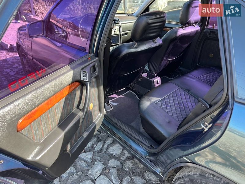 Седан Opel Vectra 1994 в Луцке