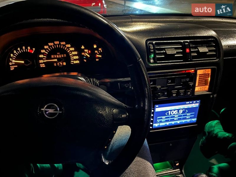 Седан Opel Vectra 1994 в Луцке
