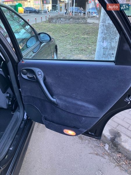 Седан Opel Vectra 2002 в Києві