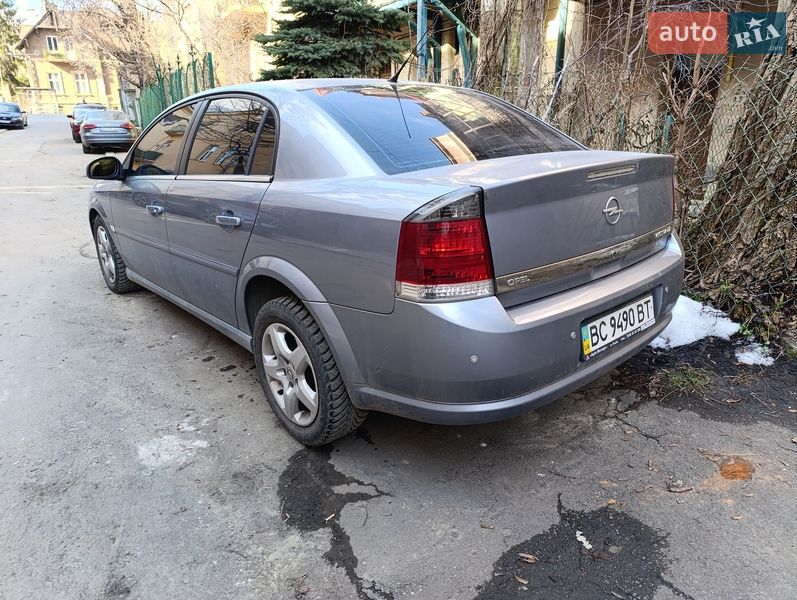 Седан Opel Vectra 2008 в Львове