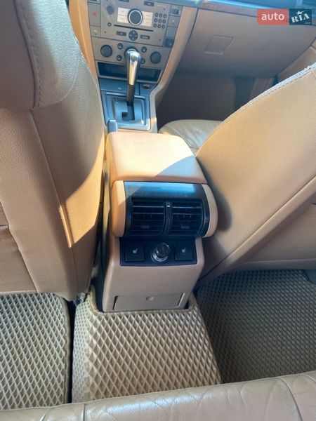 Седан Opel Vectra 2006 в Латовке