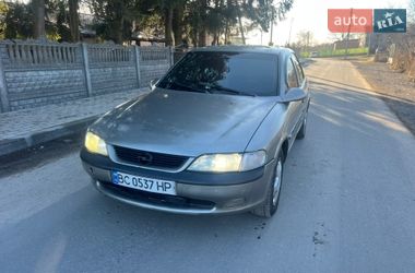 Седан Opel Vectra 1997 в Львове