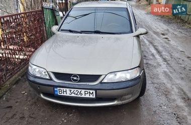 Седан Opel Vectra 1998 в Первомайске