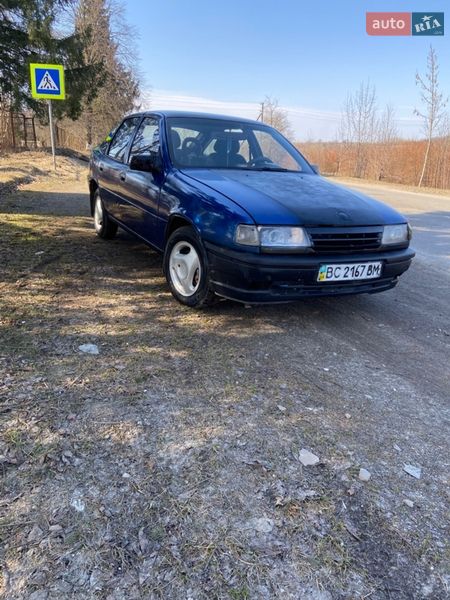 Лифтбек Opel Vectra 1991 в Самборе