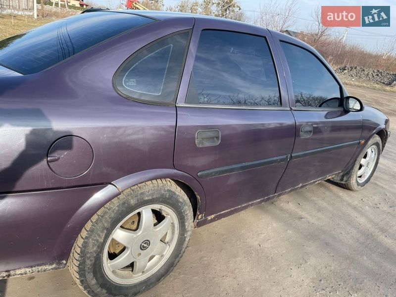 Седан Opel Vectra 1996 в Жовкве