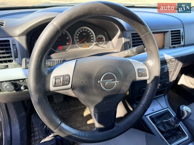 Универсал Opel Vectra 2005 в Киеве