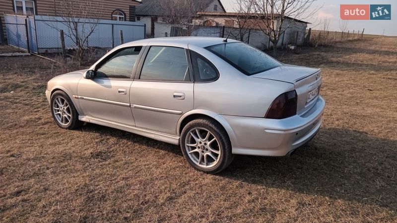 Седан Opel Vectra 2001 в Горохові